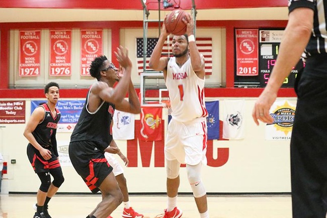 Rajhan Billingsley scored 14 points on the night as Mesa defeated the Cochise Apaches, 78-66. (Photo by Edward Willikens)