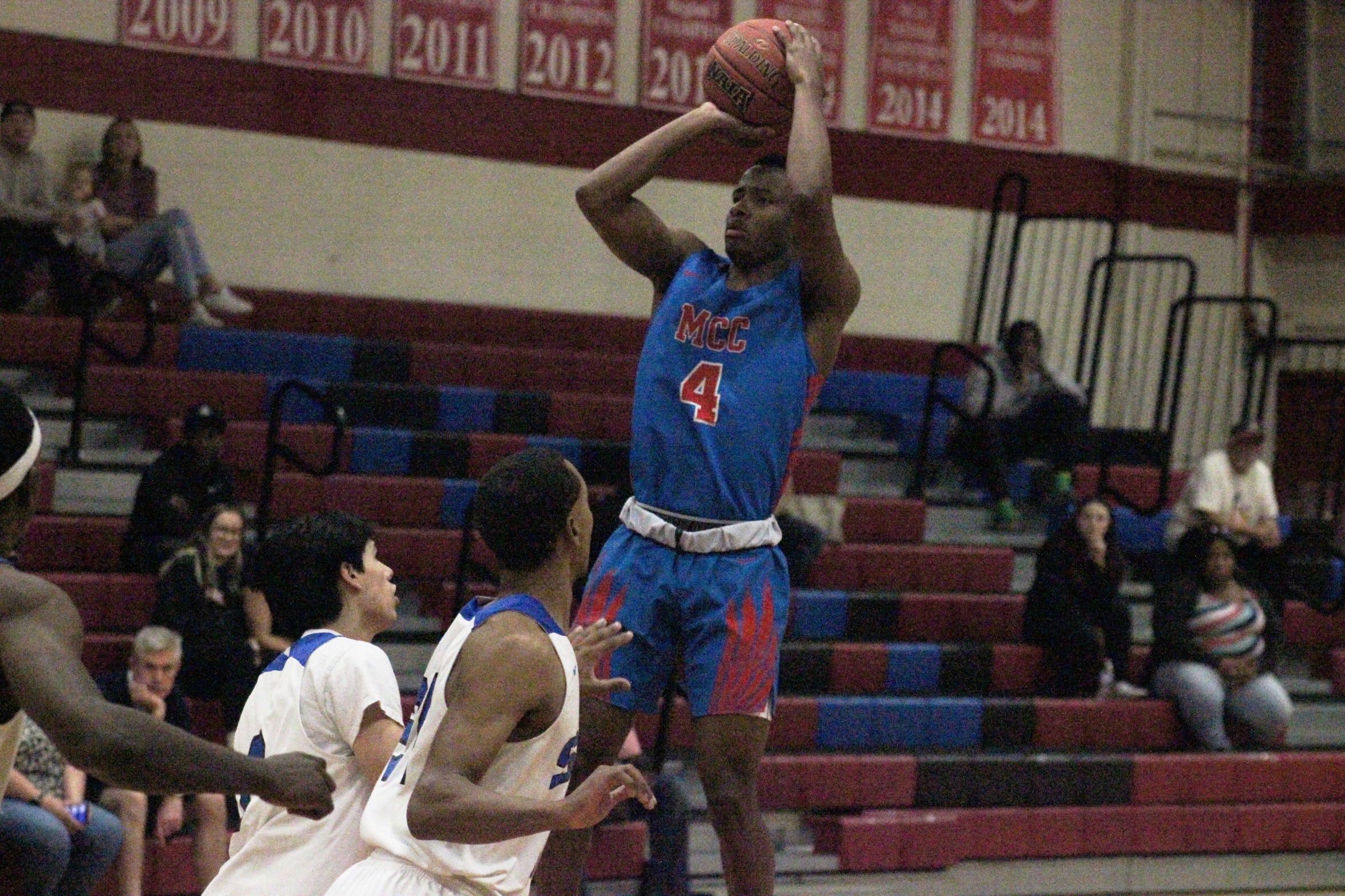 Men's basketball suffers their first loss of the season as they fall to South Mountain.