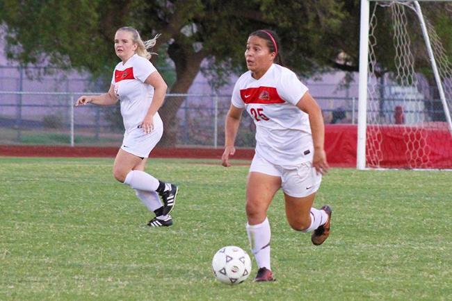 Late Push for Women's Soccer Not Enough to Overcome Coyotes in 2-1 Loss