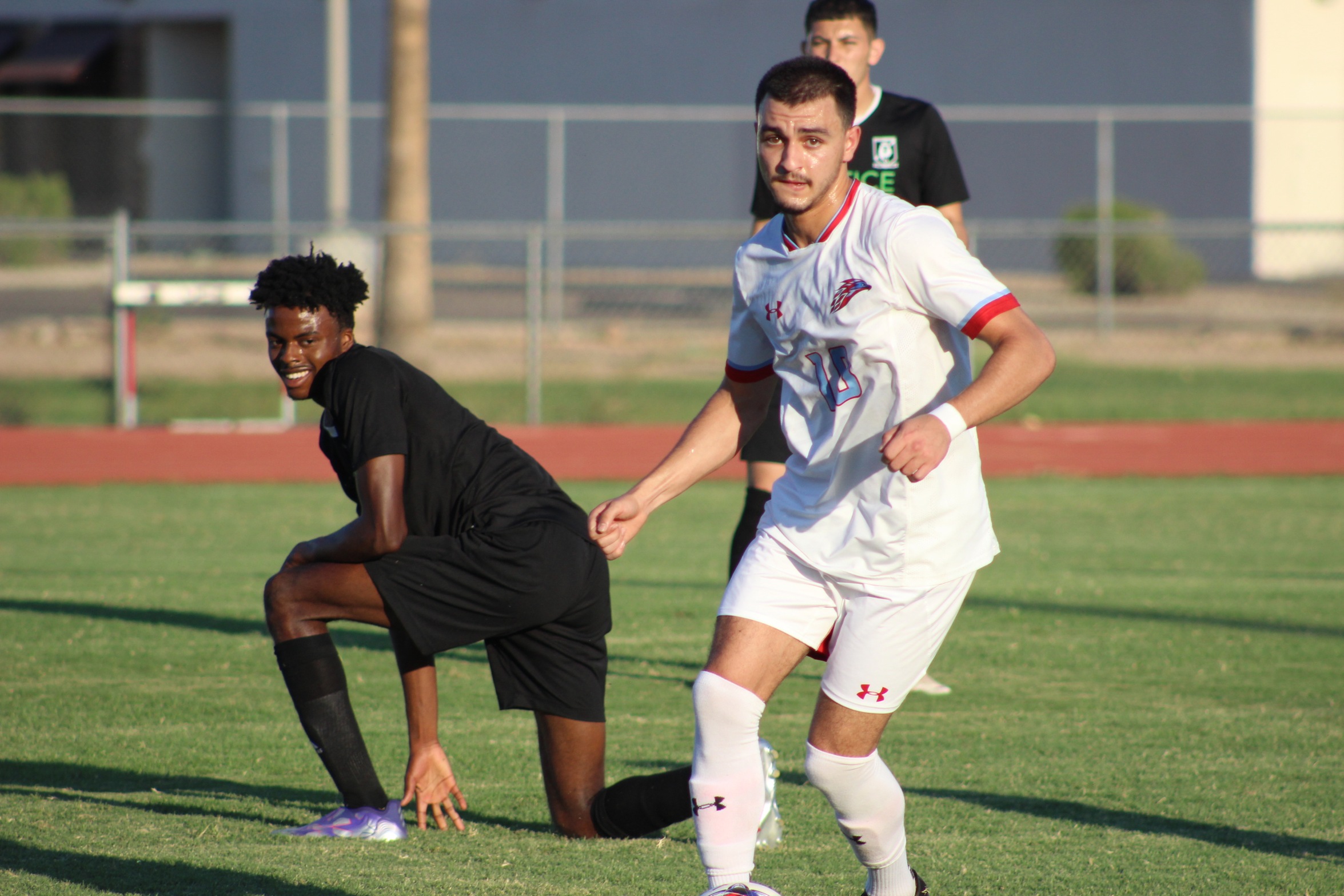 Men's soccer wins fifth in a row against Justice Tuesday night