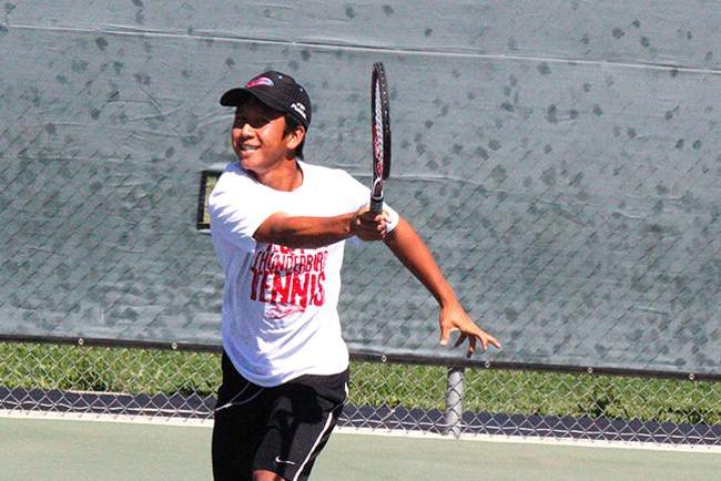 Andy Nguyen won at No. 5 singles 6-0, 6-1 (Photo by Jacob Dewald)