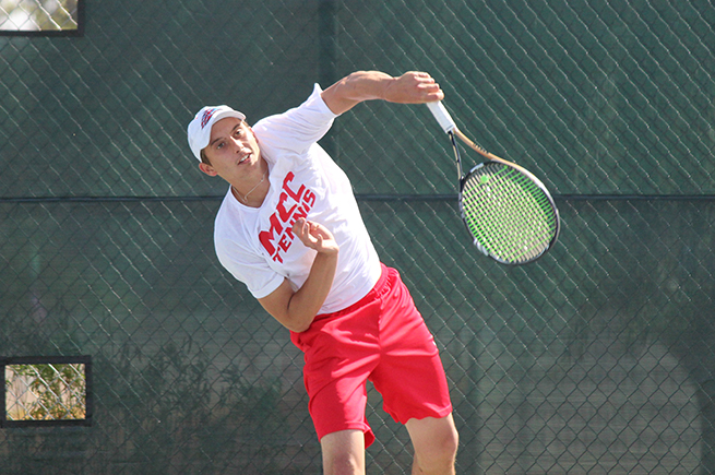 No. 7 Men's tennis wins battle of ranked teams with 7-2 victory over New Mexico Military