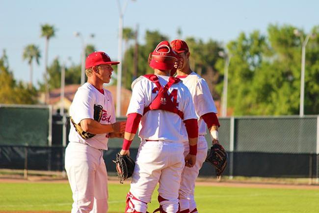 T-Birds Scattered 14 Hits in 8-5 Victory Over Scottsdale