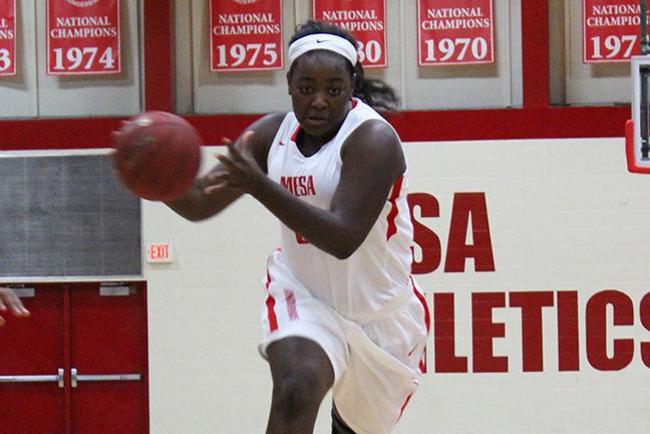Slow 3rd Quarter hampers women's basketball in loss to Midland College, 61-47
