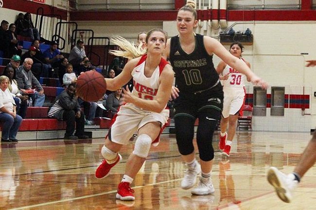 Mesa's Leah Goodman looks to score against the Scottsdale Artichokes in Wednesday night.  Goodman finished with 14 points and five assists on the night. (Photo by Aaron Webster)