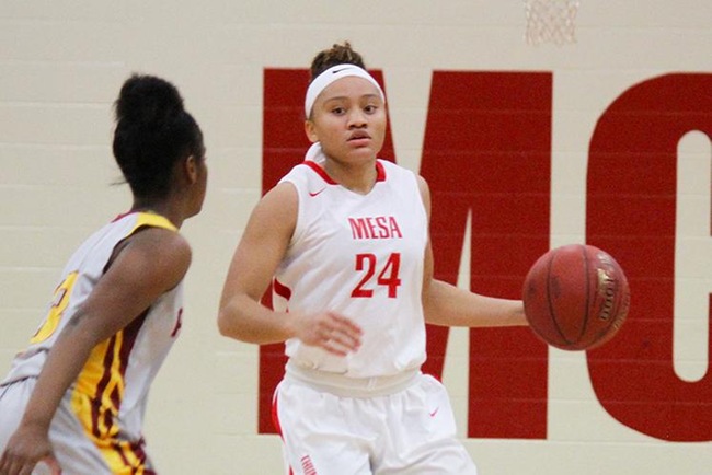 Takara Wade led all scorers with 17 points in Mesa's win over Arizona Western.