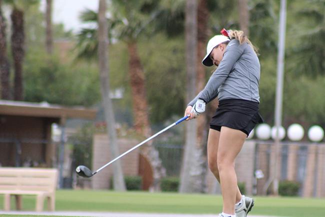 Women's Golf Leads by One After Scottsdale Invitational First Day