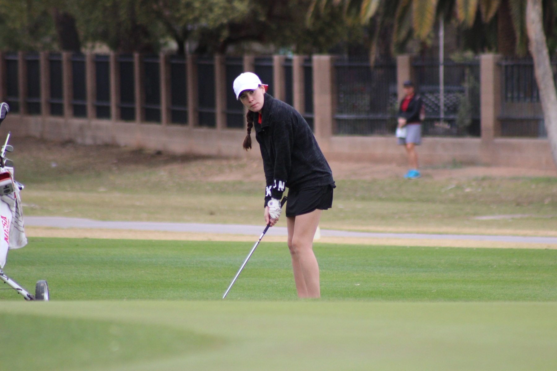 Megan Fusak helped Mesa to the first round lead with an 80