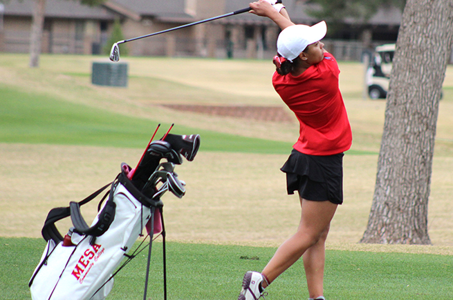 Pack of four from Mesa leads women's golf to 36-shot lead on day one of South Mountain Invitational