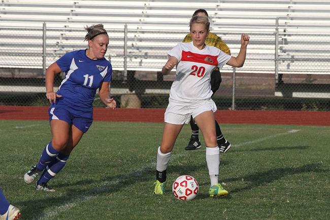 Morris' two goals help lead women's soccer past South Mountain, 3-0