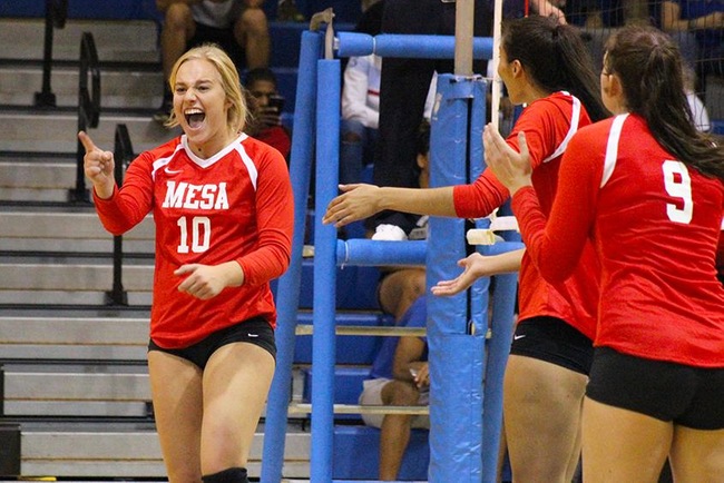 Three Set Sweep at Pima Helps #12 Mesa Volleyball Earn Right to Host Region Tournament
