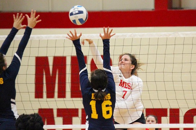 #12 Mesa Volleyball Defeats Phoenix College in Straight Sets