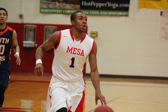 Khari Holloway was Mesa's only double-figure scorer with 18 points (Photo by Jacob Dewald)