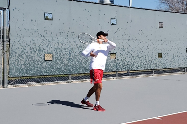 Men's tennis blanks Paradise Valley, 7-0, in conference opener