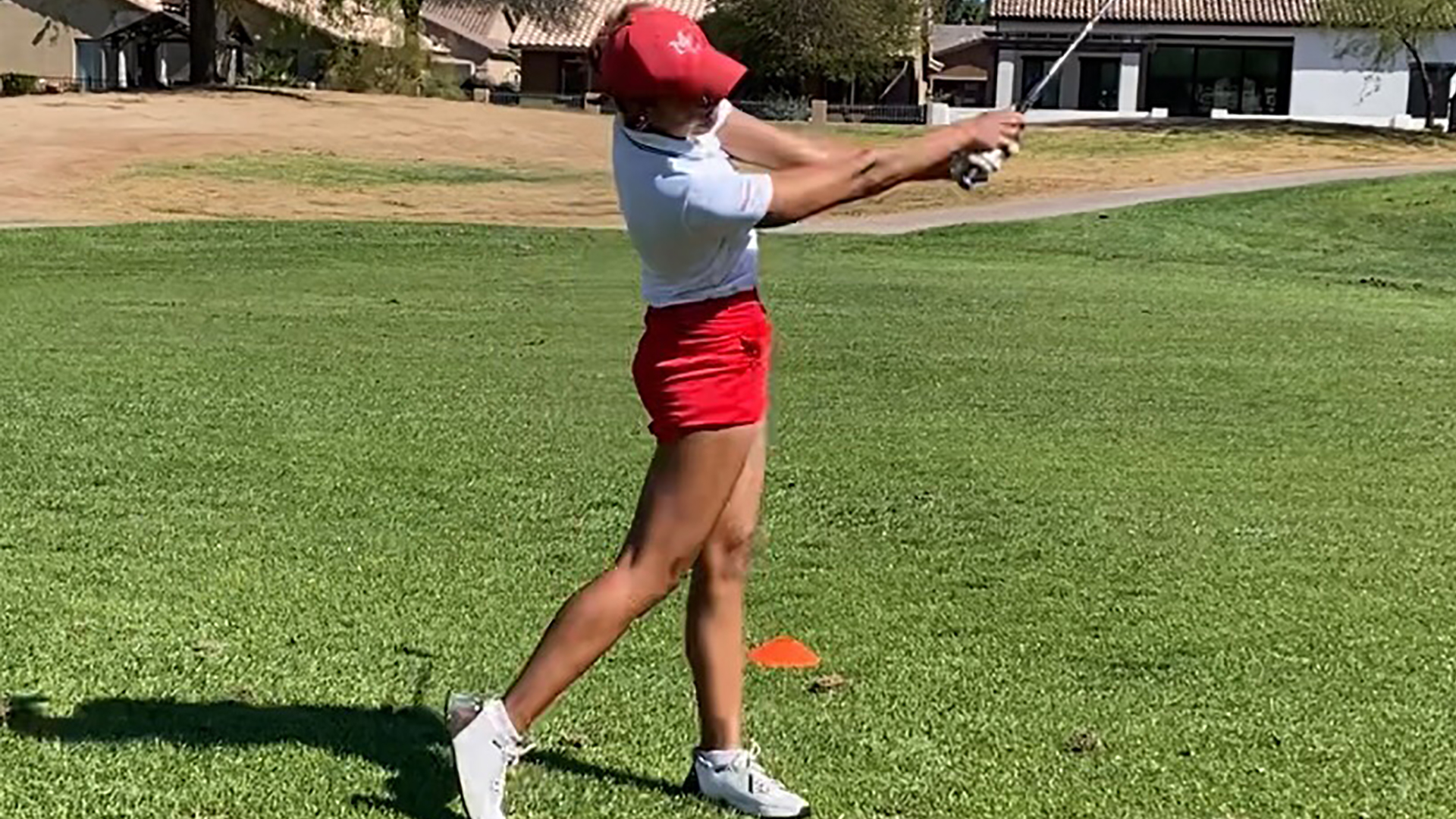 Record-setting Vakasioula leads (#7) women's golf to latest victory