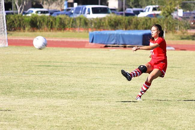 Women's soccer look to build off their 9-6-5 2014 season