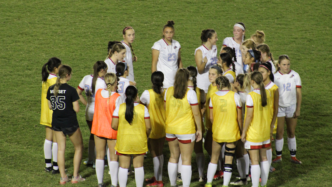 Rottweiler leads women's soccer to 6-0 win over Glendale