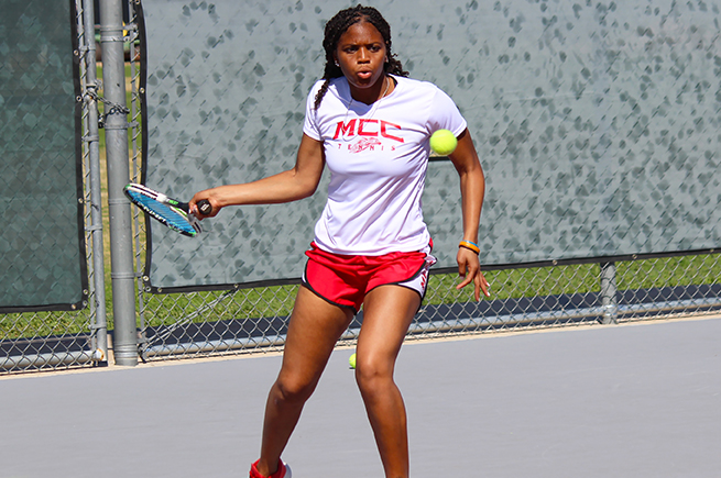Women's tennis falls to NCAA Division I New Mexico State, 4-0