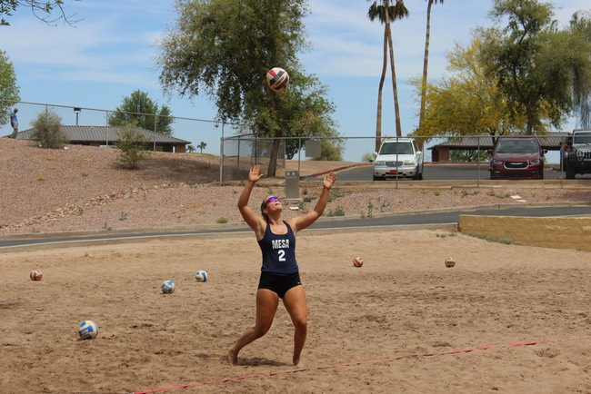 Beach Volleyball Notches Win in Final Match of the Season